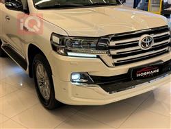 تۆیۆتا لاند کروزەر